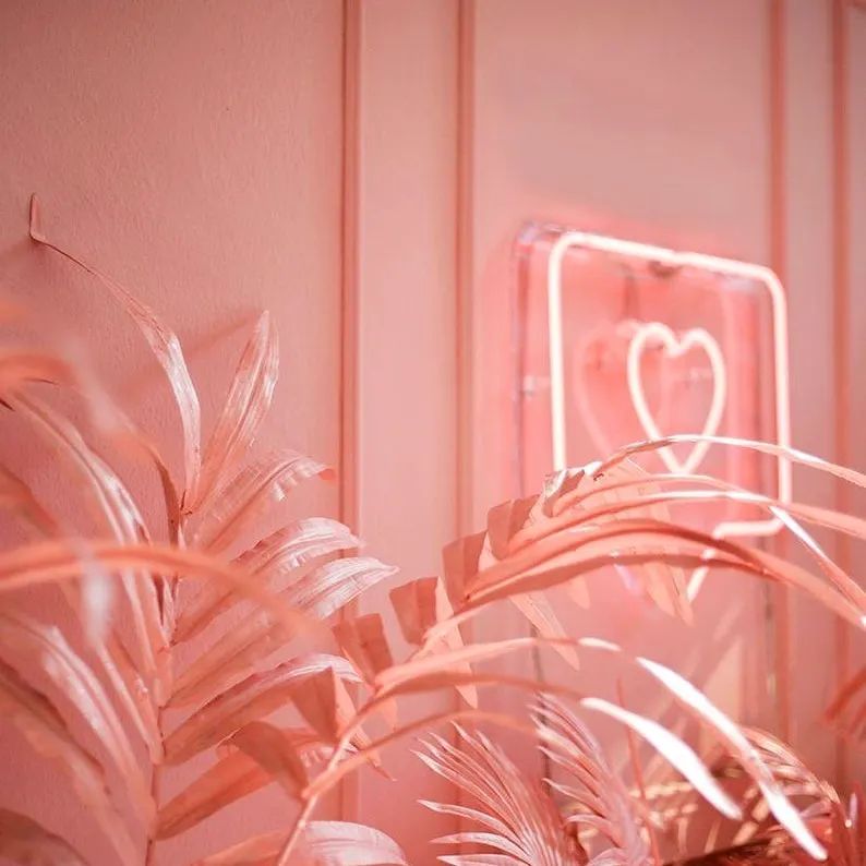 Like Neon Işıklı Şeffaf Pleksi