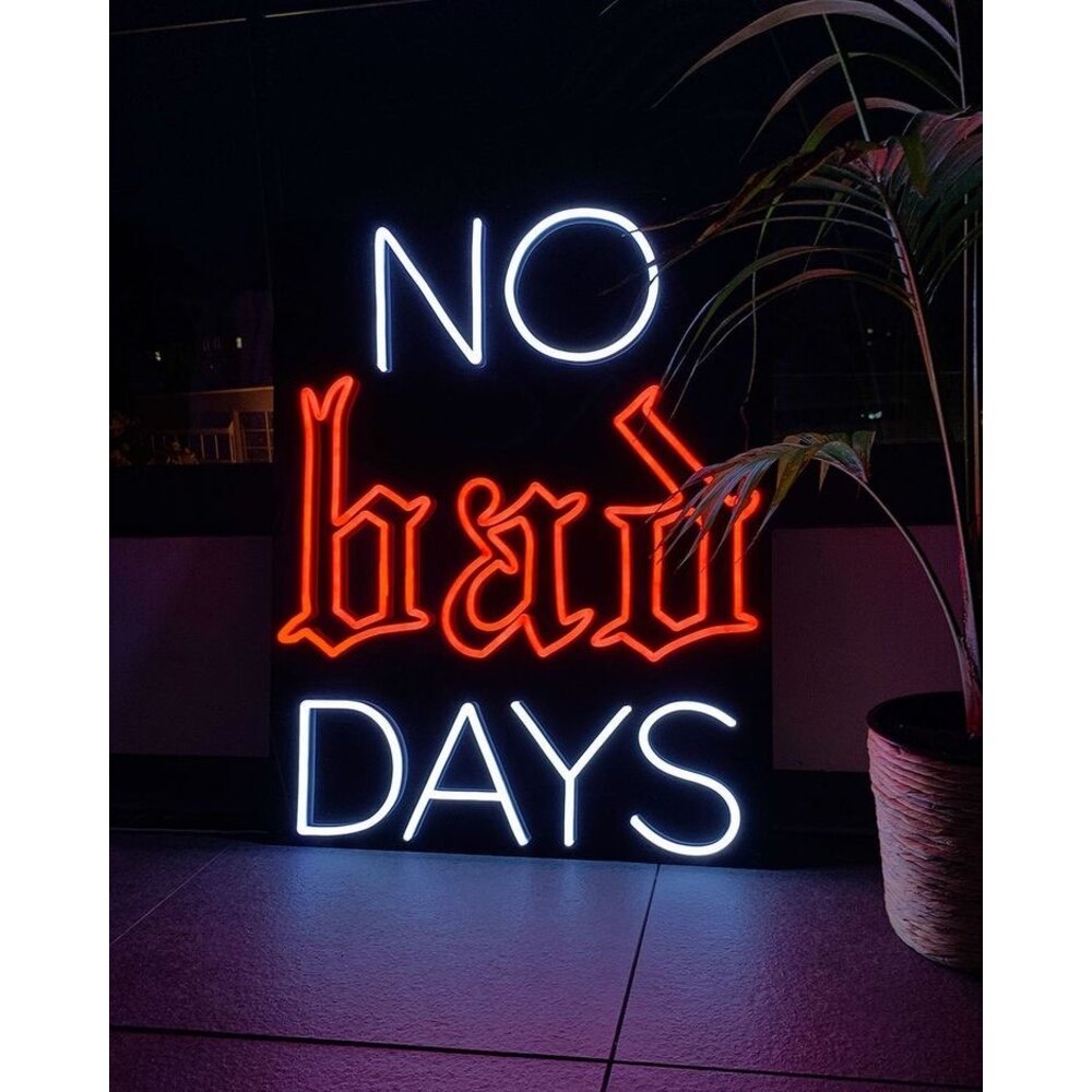 No Bad Days Neon Işıklı Şeffaf Pleksi