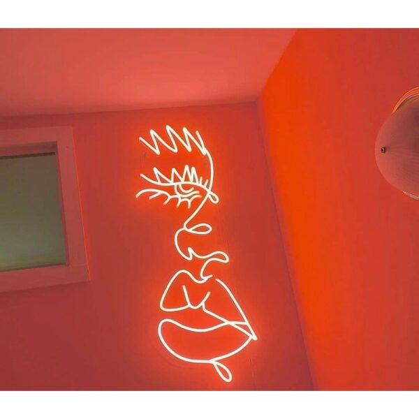 Kadın Silüeti Neon Tabela
