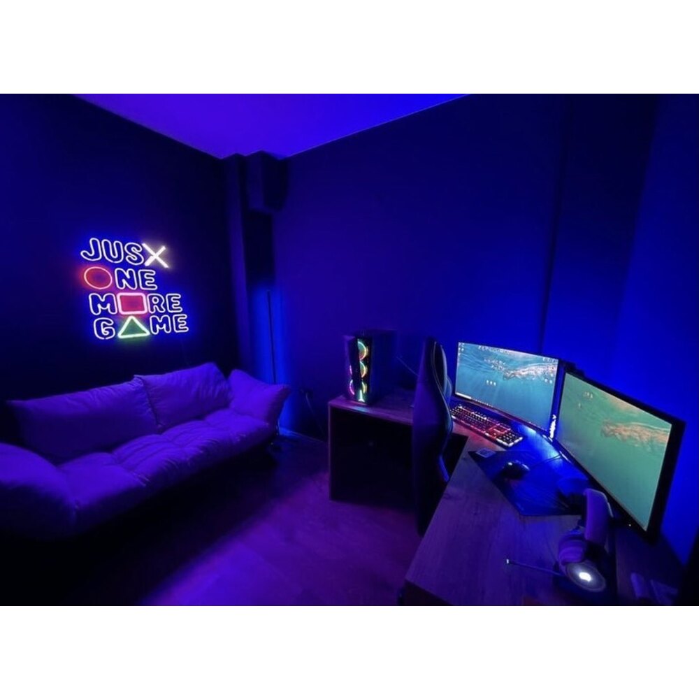 Just One More Game Neon Işıklı Pleksi