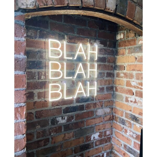 Blah Blah Blah Neon Işıklı Şeffaf Pleksi