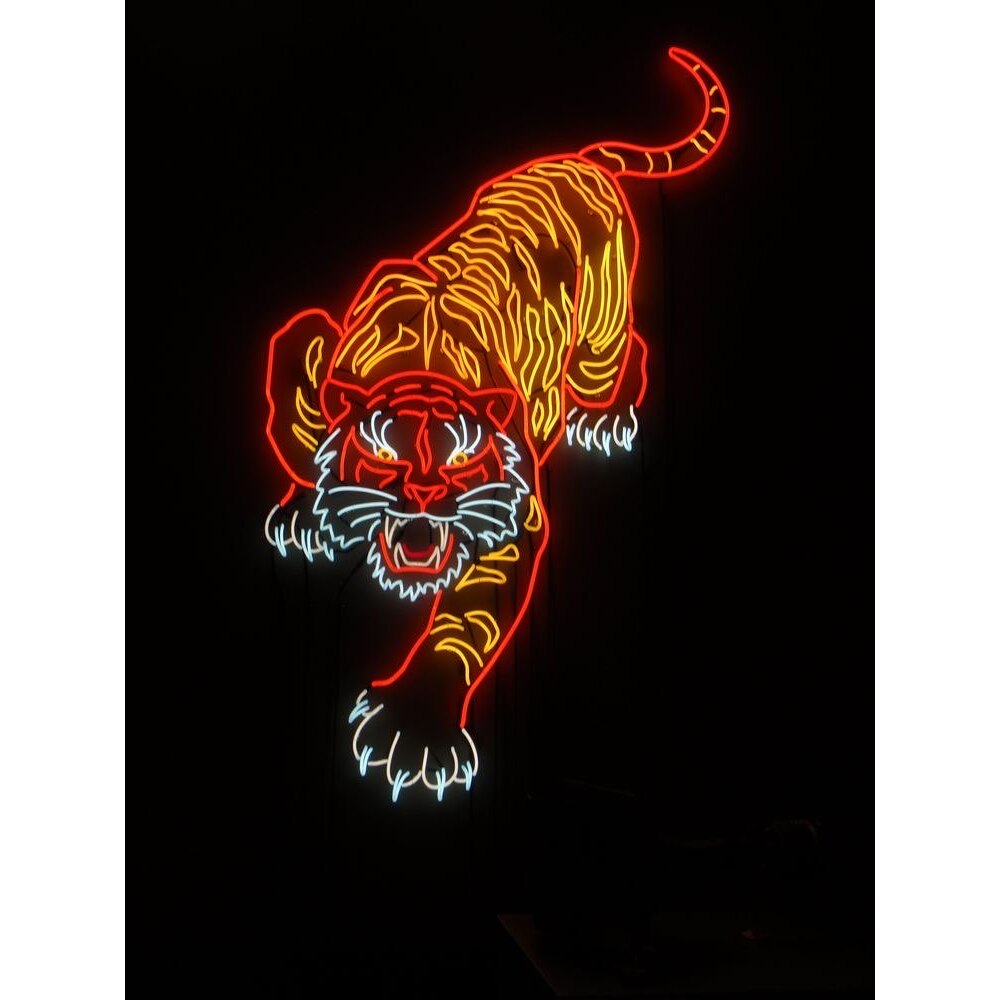 Eye of the Tiger Neon Işıklı Şeffaf Pleksi