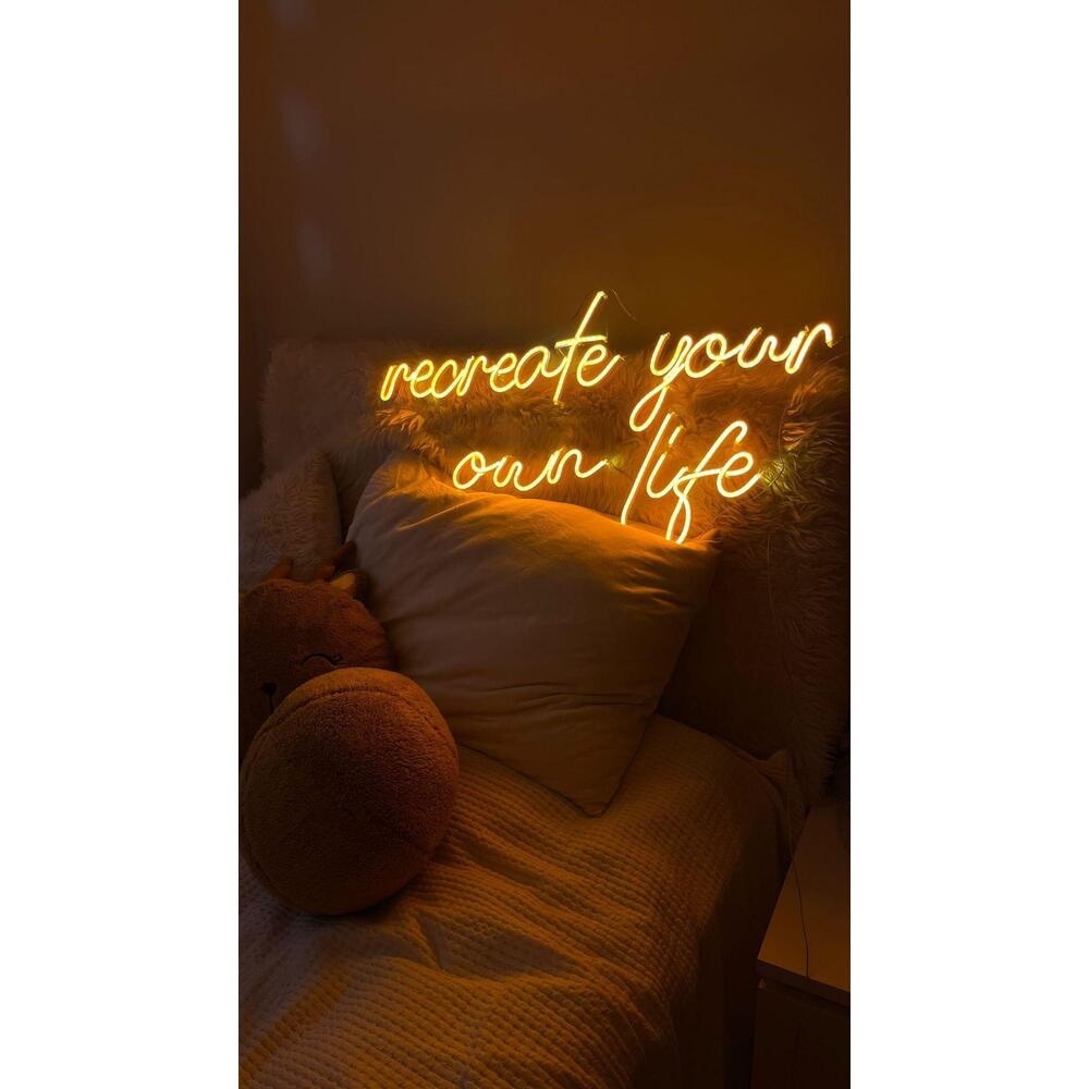 recreate your own life neon tabela