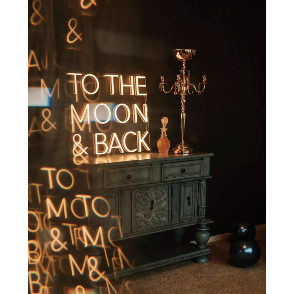 To The Moon & Back Kare Neon Tabela