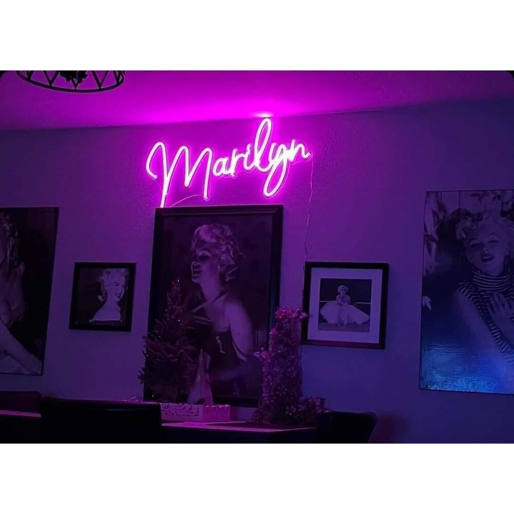 Marilyn Neon Işıklı Şeffaf Pleksi