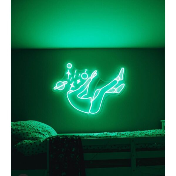 Falling out of space neon tabela