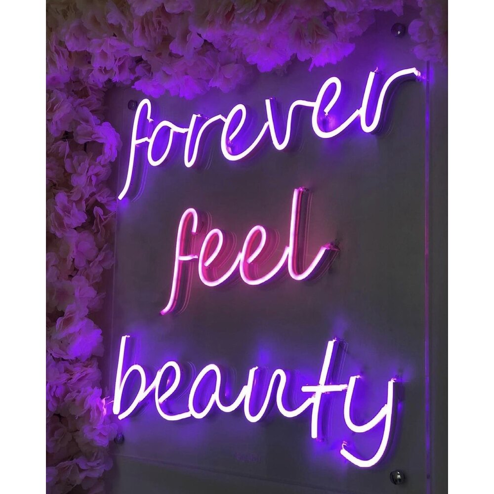 Forever Feel Beauty Neon Işıklı Şeffaf Pleksi